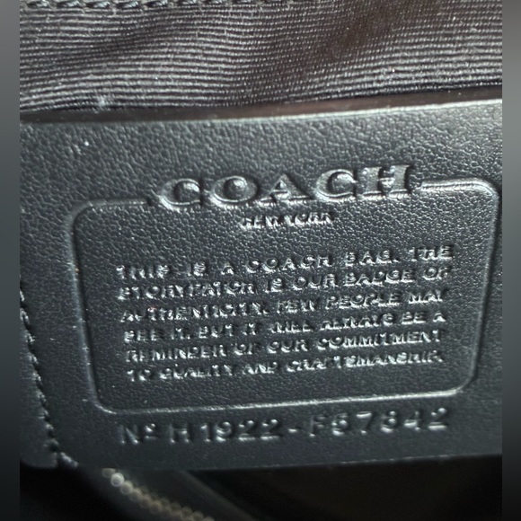 COACH Shoulder Bag,Coach Black Signature Shoulder Bag - Picture 8 of 16